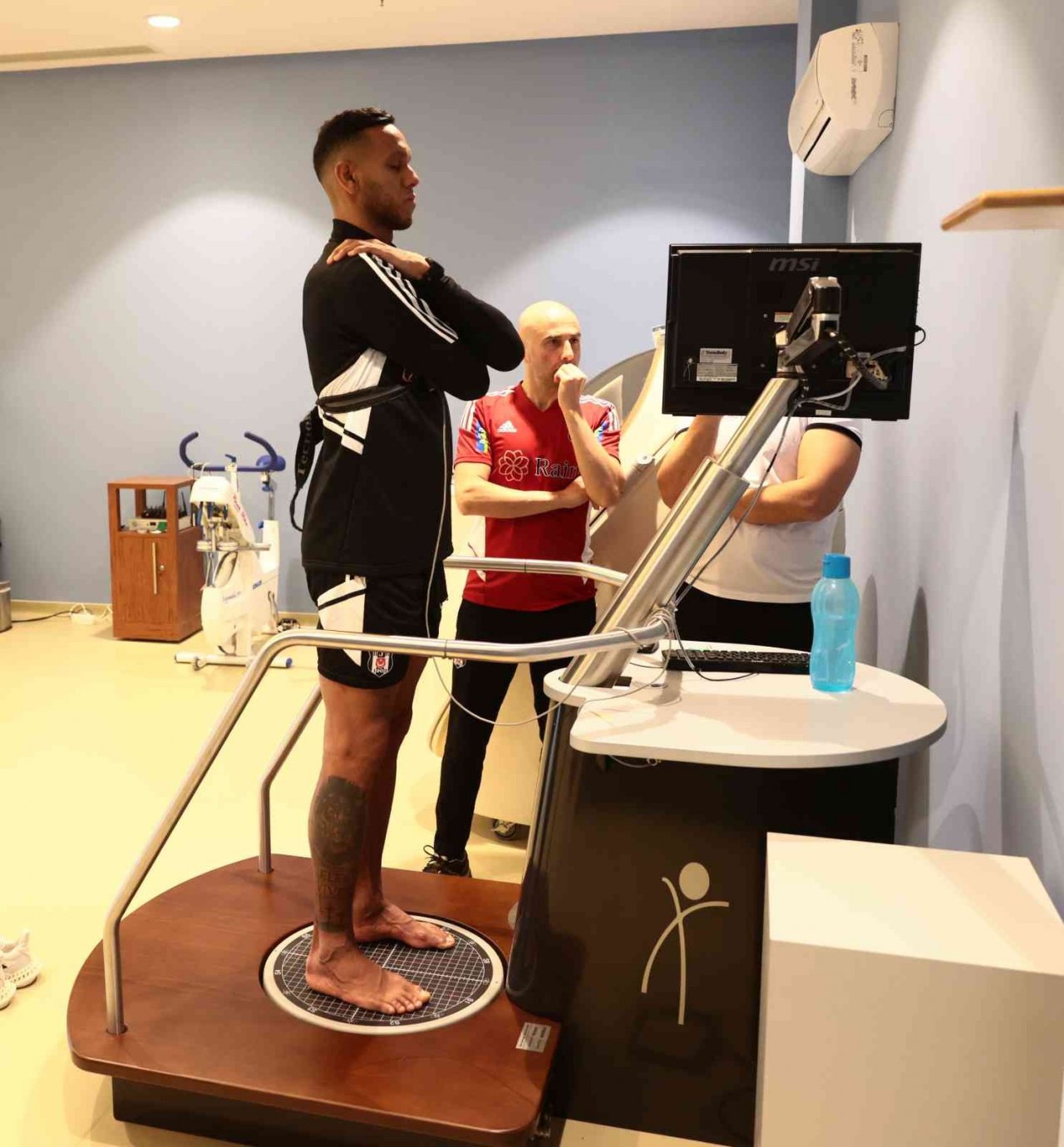 Beşiktaş salonda çalıştı