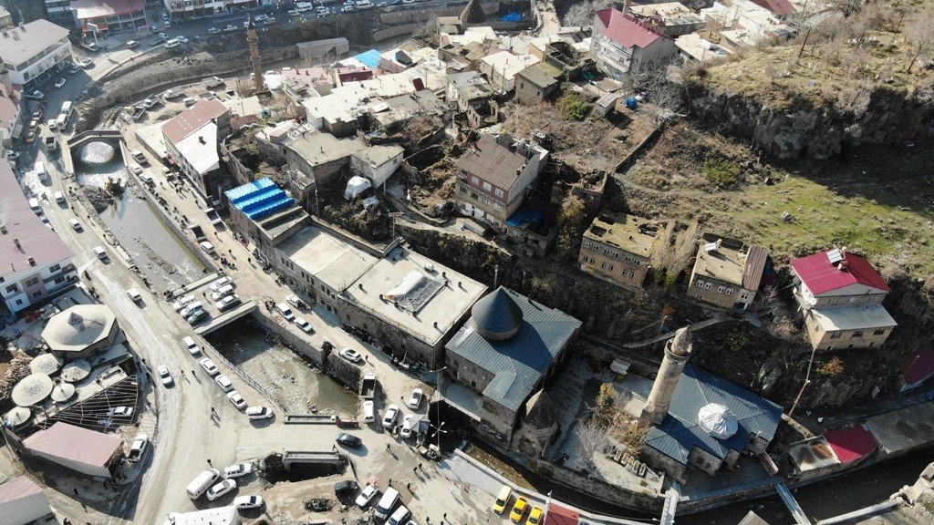 Bitlis’te tarihi köprülerin restorasyonu tamamlandı