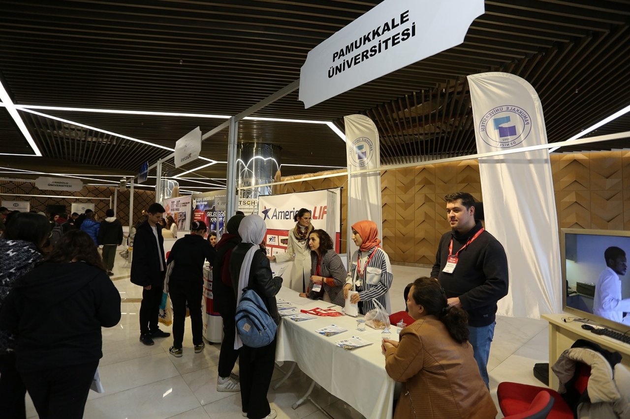 PAÜ’ye üniversite tanıtım günlerinde yoğun ilgi