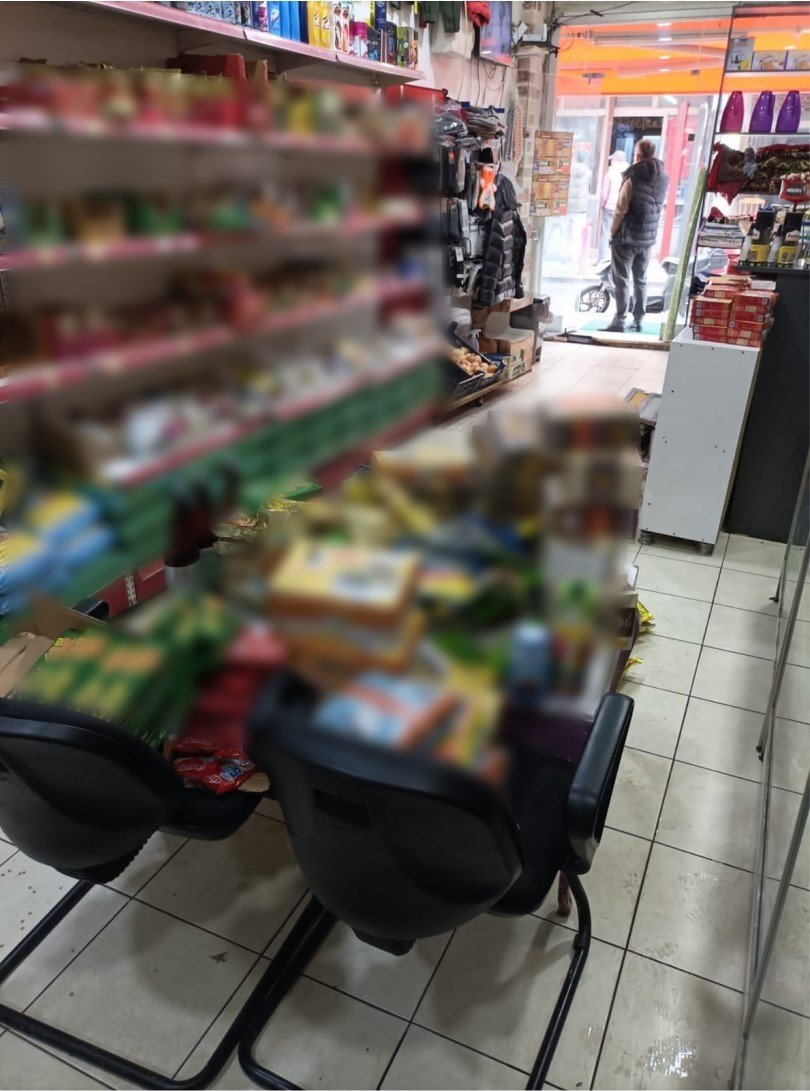 Tarihi geçmiş ürünleri satacaktı