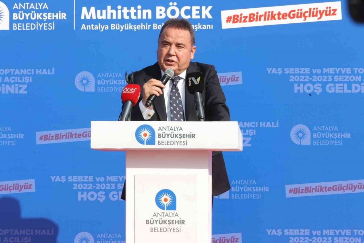 Alanya Toptancı Hali’nde yeni sezon törenle başladı