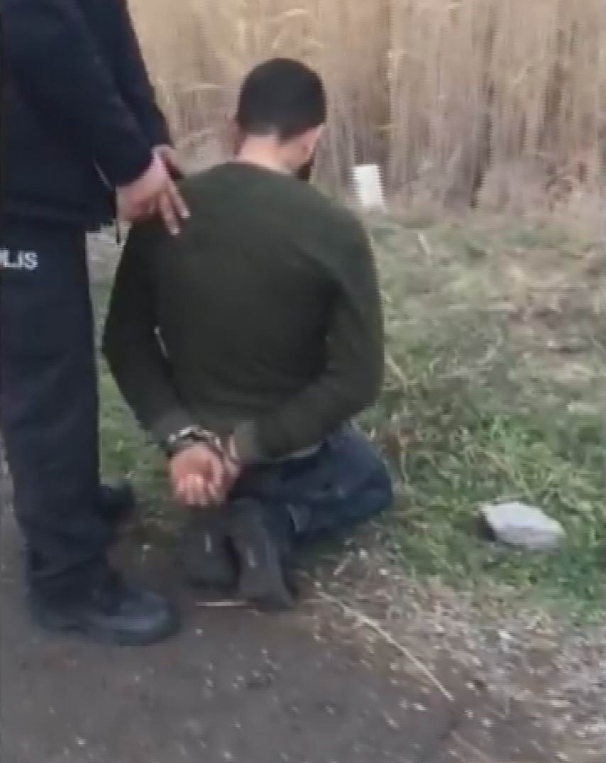 ‘Dur’ ihtarına uymayan araçtan uyuşturucu ve tabanca çıktı