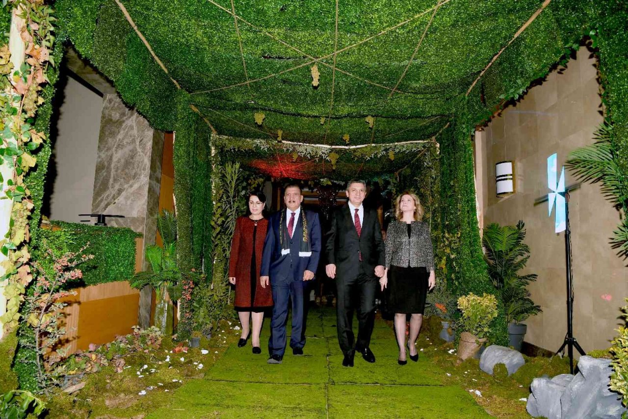 Gürkan: "Malatya’yı dünya şehri yapmak için bu gayret ve çabayı gösteriyoruz"