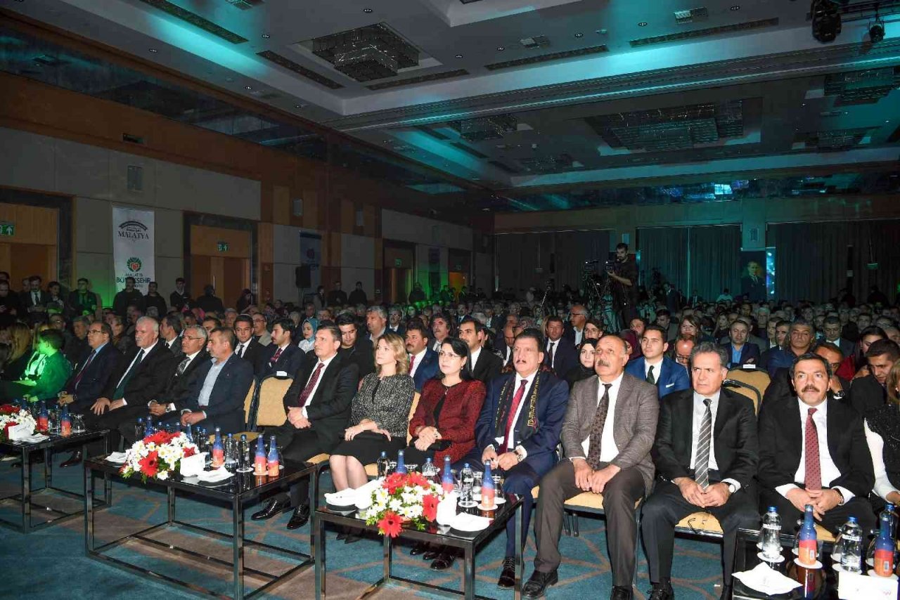 Gürkan: "Malatya’yı dünya şehri yapmak için bu gayret ve çabayı gösteriyoruz"