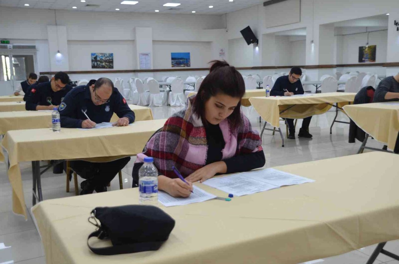 Marmaris’te aday memurlara temel eğitim sınavı