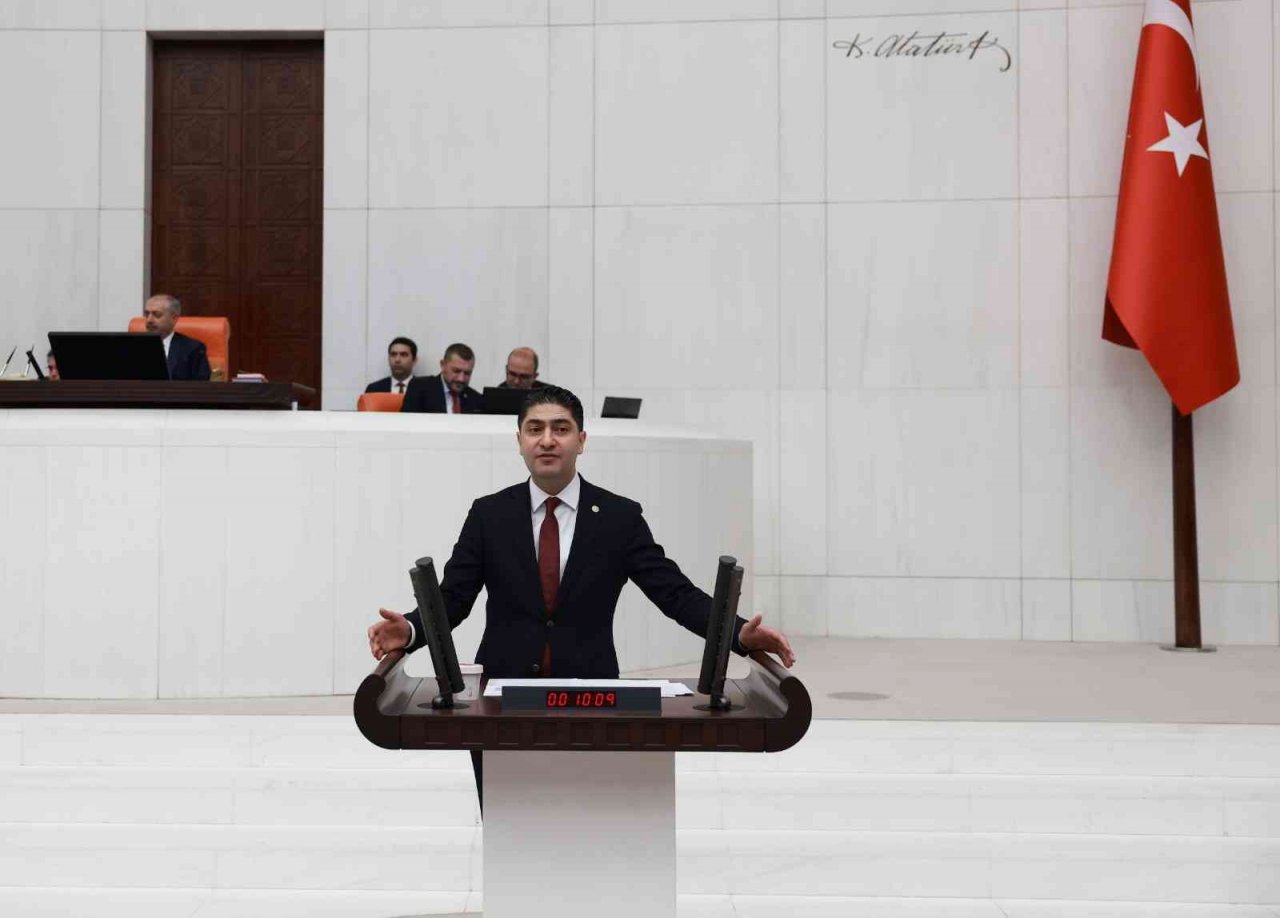 MHP’li Özdemir: "Türkiye dünyanın merkezi hâline gelmiştir"
