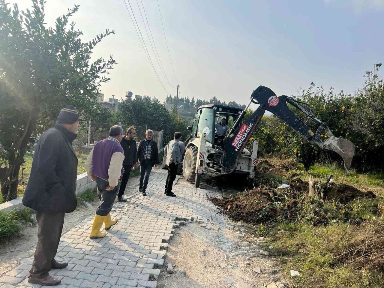 Başkan Eryılmaz: “Stratejik öneme sahip yolu yeni görünümüne kavuşturmuş olacağız”