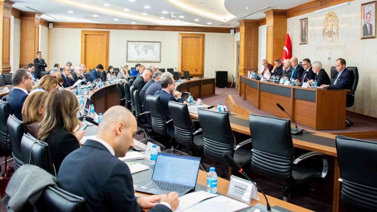 Pilot Üniversiteler Toplantısı Selçuk Üniversitesinde yapıldı