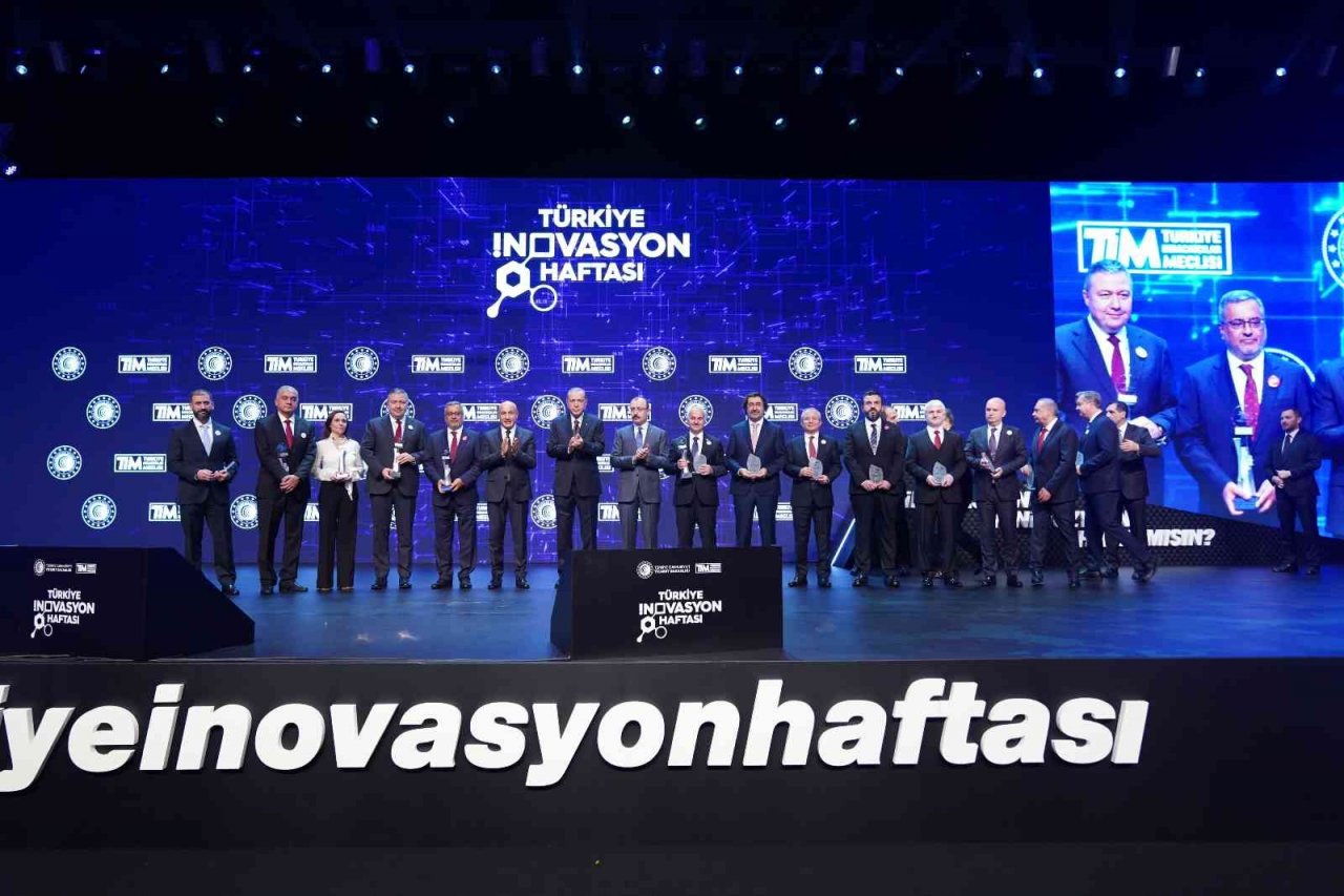 SOCAR Türkiye’ye ‘Stratejik Partnerlik’ ödülü