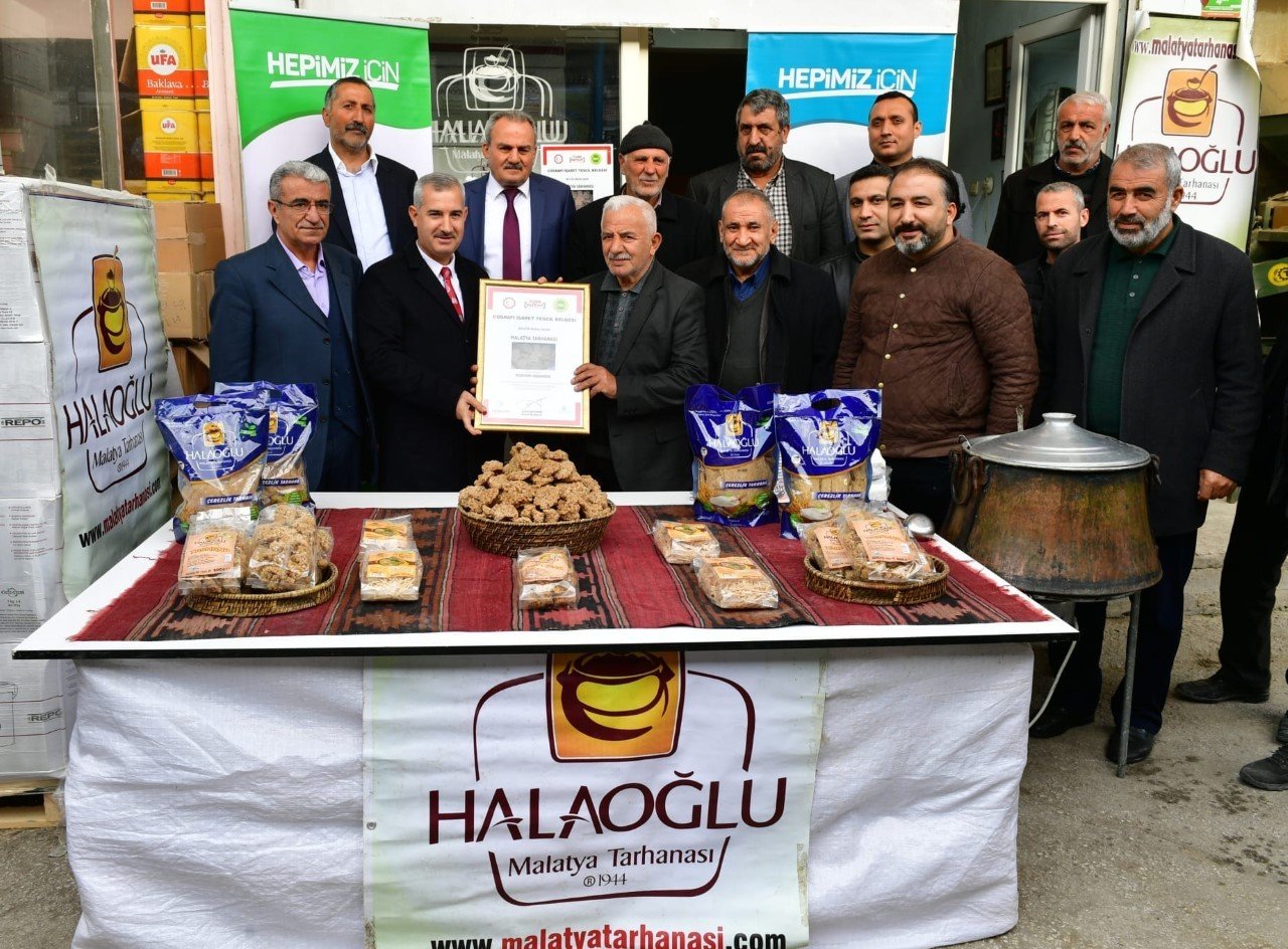 Yeşilyurt’ta coğrafi işaret tescil belgeleri esnaflarla buluşturuluyor