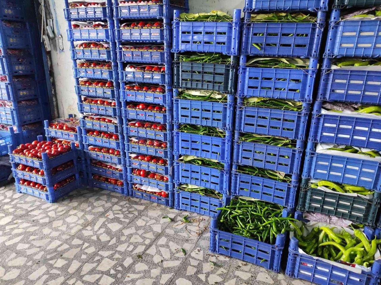 Antalya’da yaşanan sel, İstanbul’da hâli vurdu