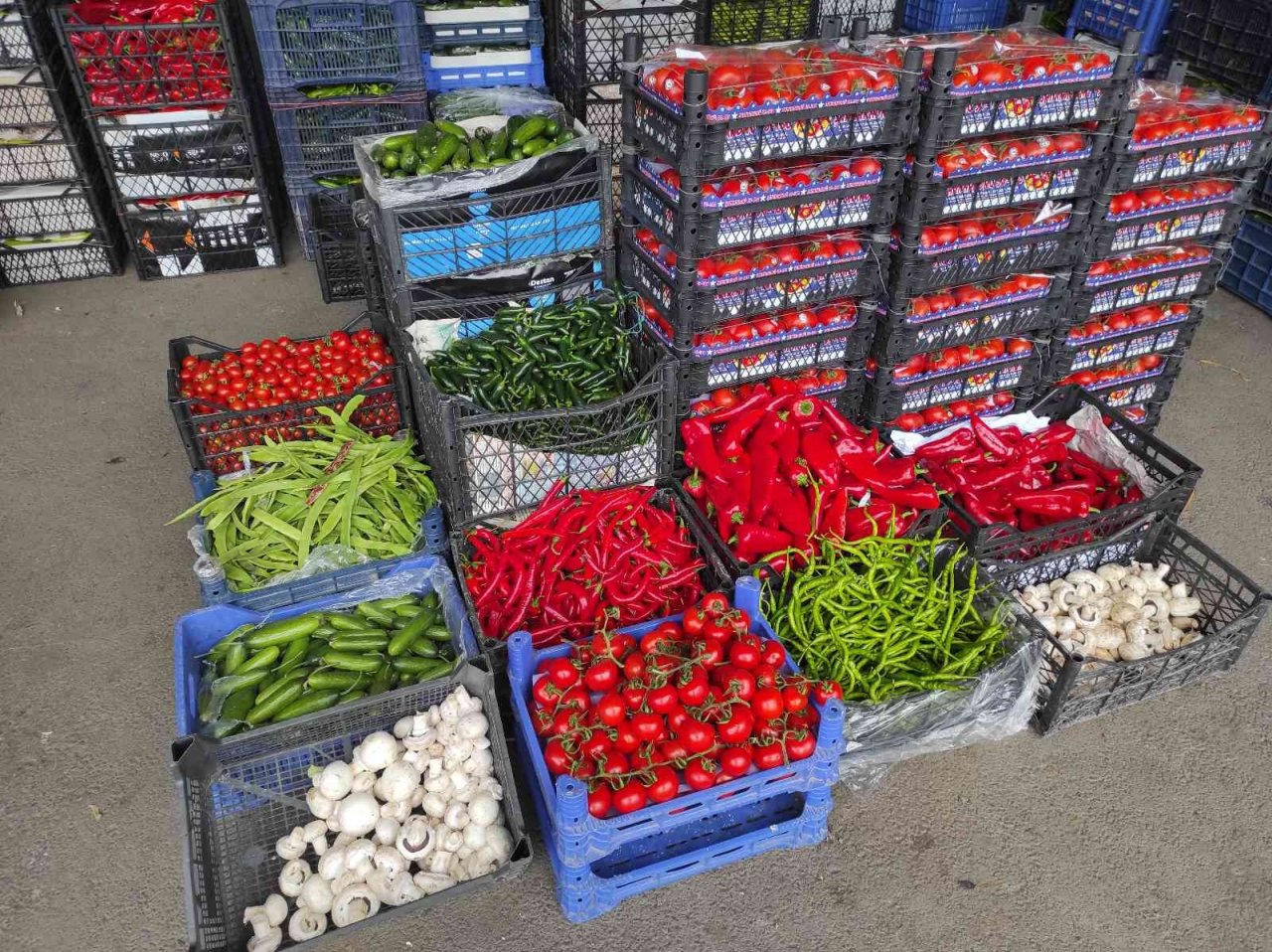 Antalya’da yaşanan sel, İstanbul’da hâli vurdu