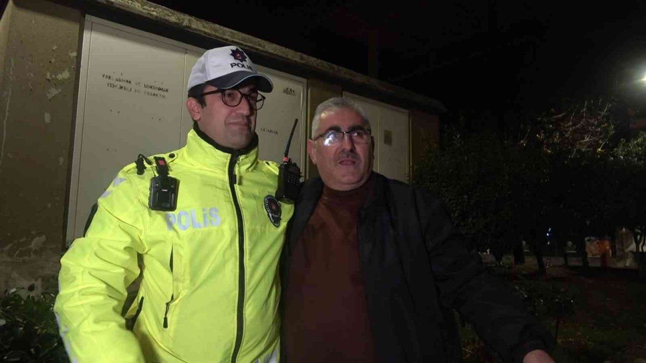 Her gelen alkollü çıktı...Trafik polisine yakalanan babasını kurtarmak için geldi o da alkollü çıktı