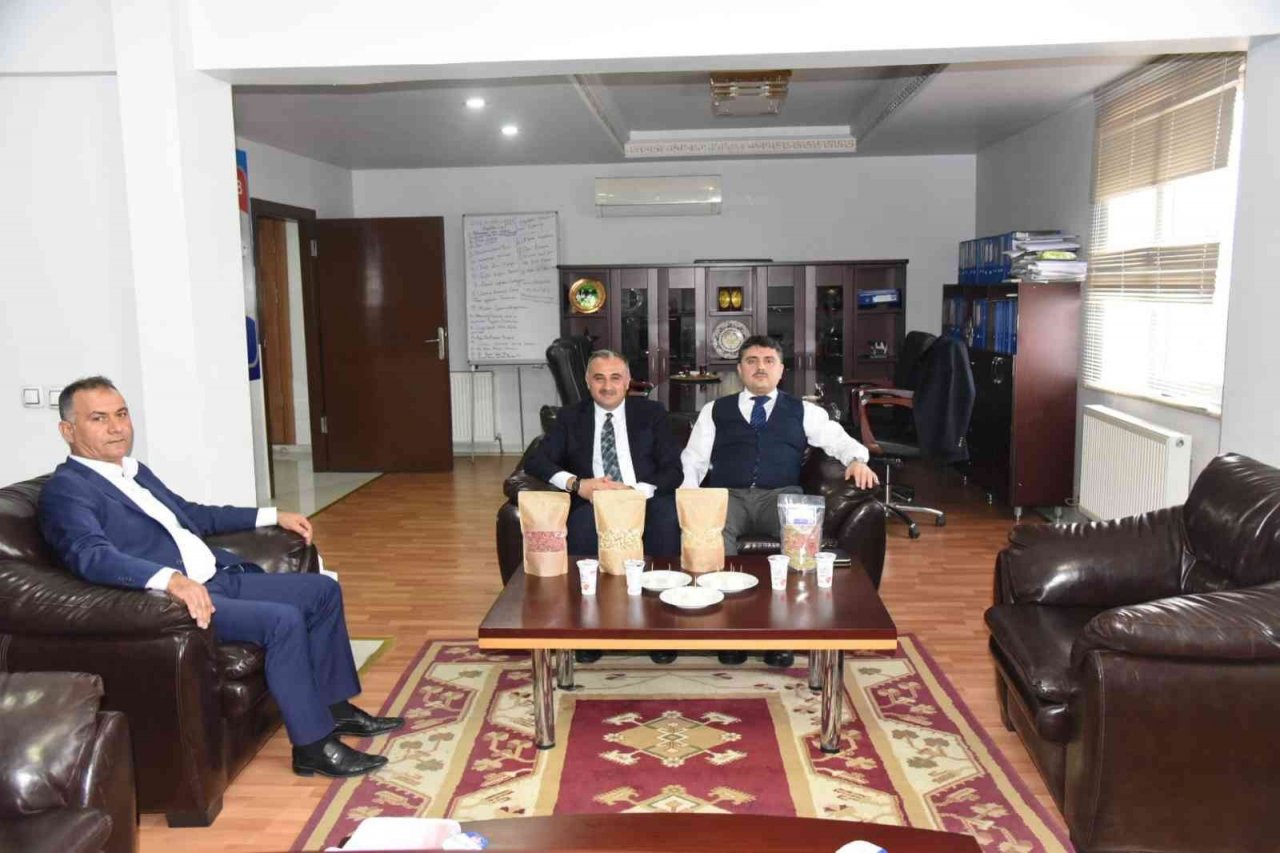 Develi protokolünden KTB’ye ve Damızlık ve Sığır Yetiştiricileri Birliğine ziyaret