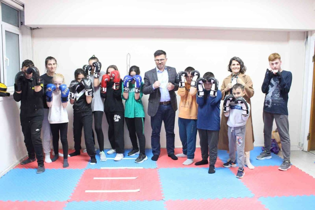 Spor salonları asıl sahiplerine kaldı