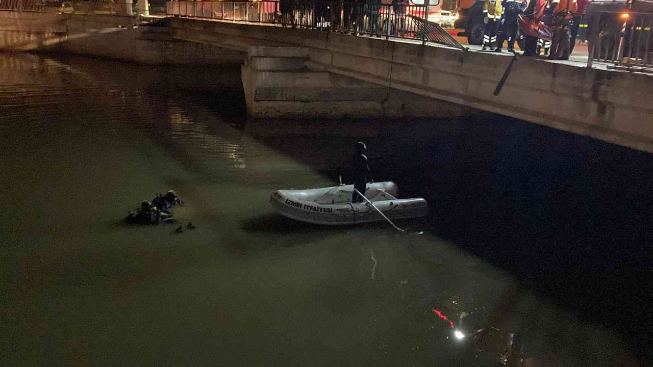 Kontrolden çıkan otomobil çaya uçtu: 1 ölü, 3 yaralı