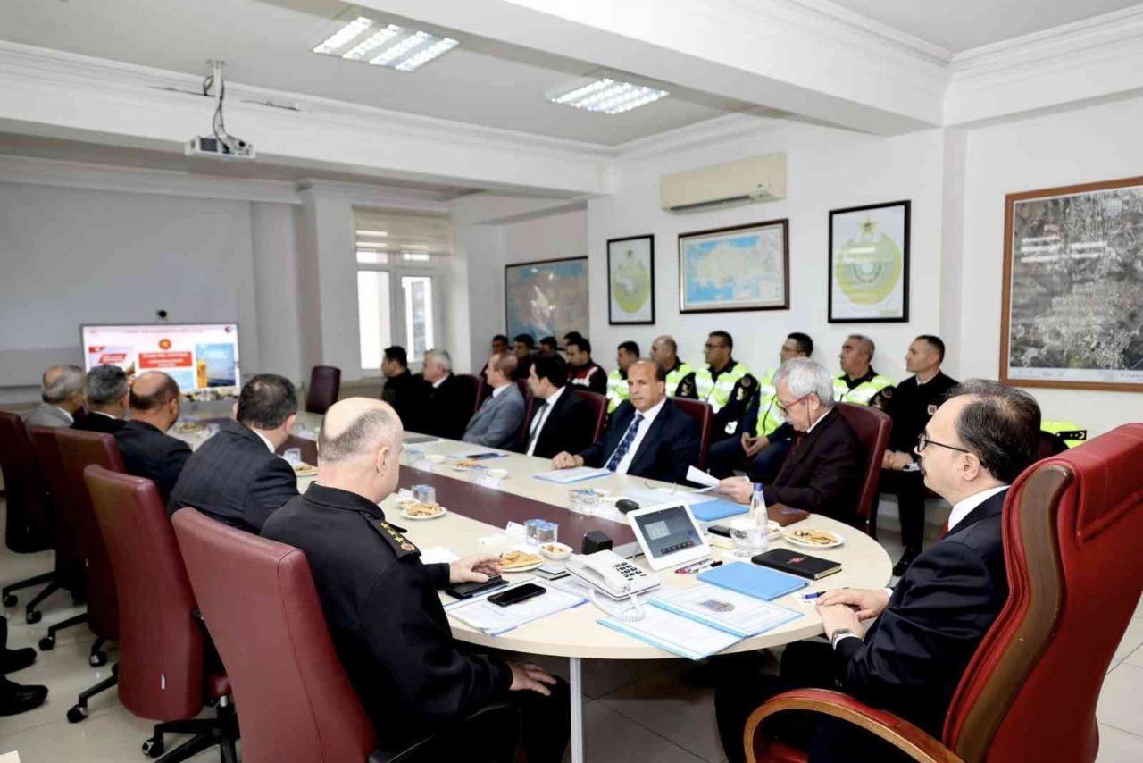 Bilecik’te ‘Önlem Al, Hayatta Kal’ protokolü VKS toplantısı gerçekleştirildi