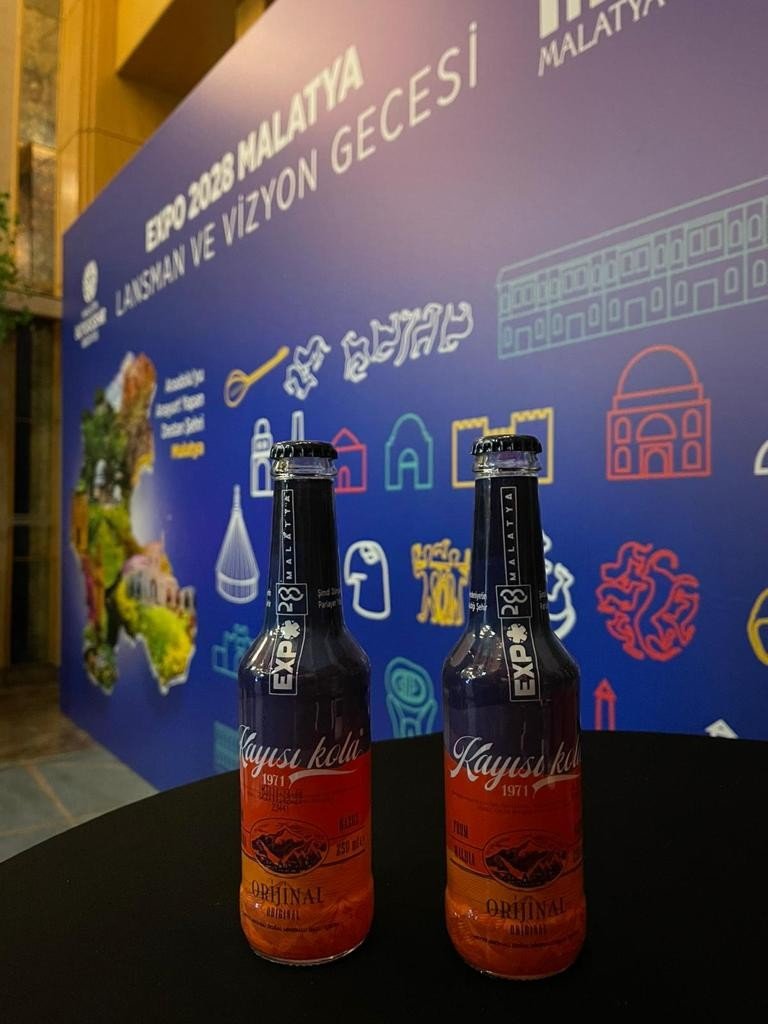 Kayısı kolada EXPO 28 için özel üretim