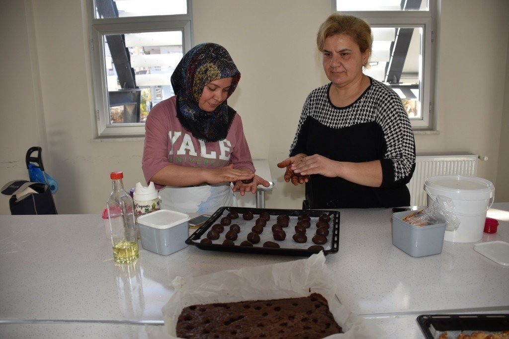 Kocasinan Belediyesi, profesyonel aşçılar yetiştiriyor