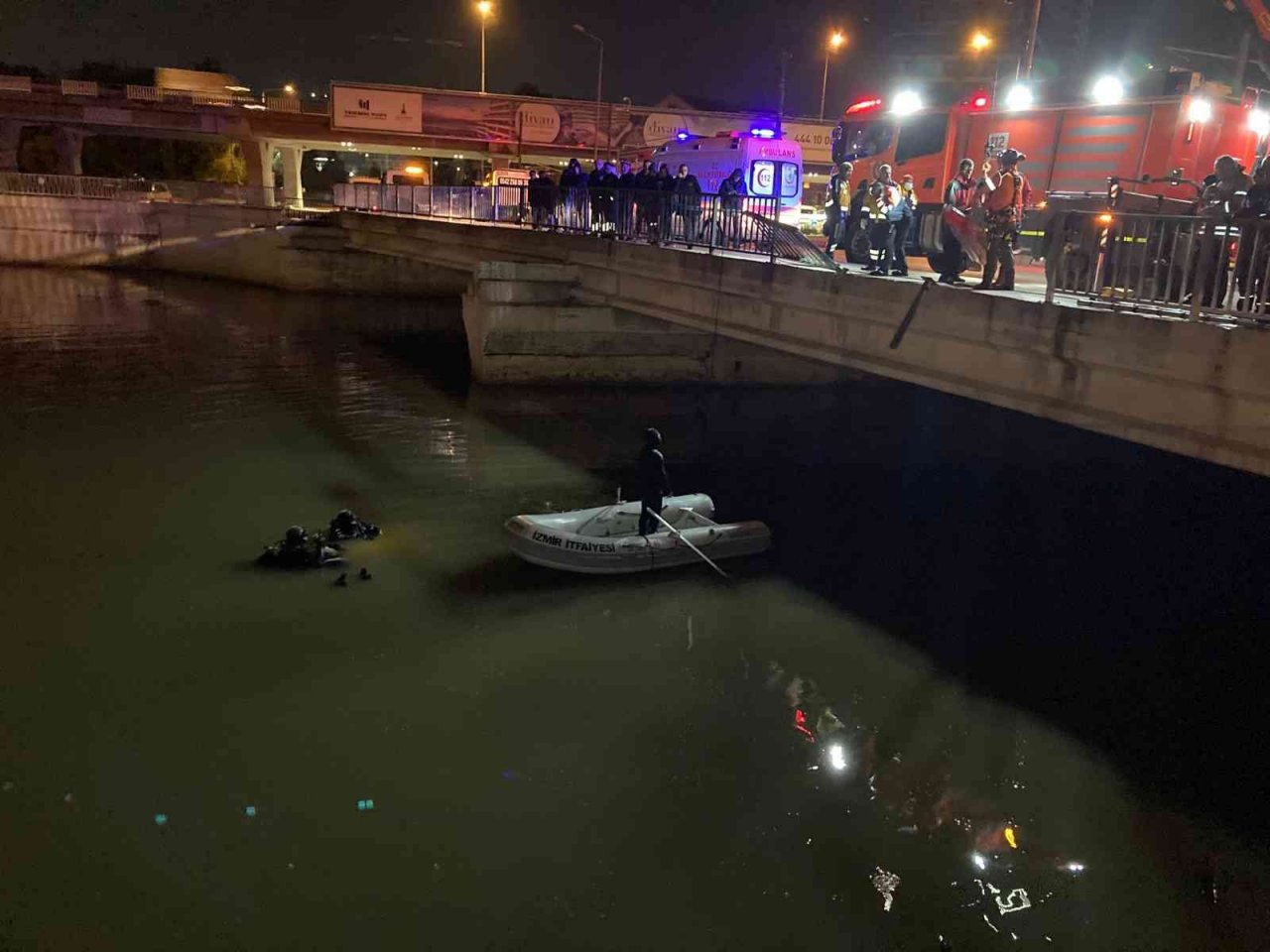 Kontrolden çıkan otomobil çaya uçtu: 1 ölü, 3 yaralı