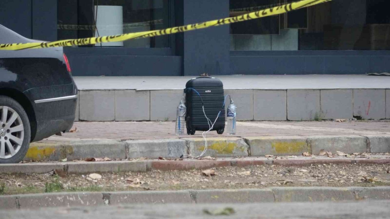 Polis merkezi yakınında şüpheli valiz paniği