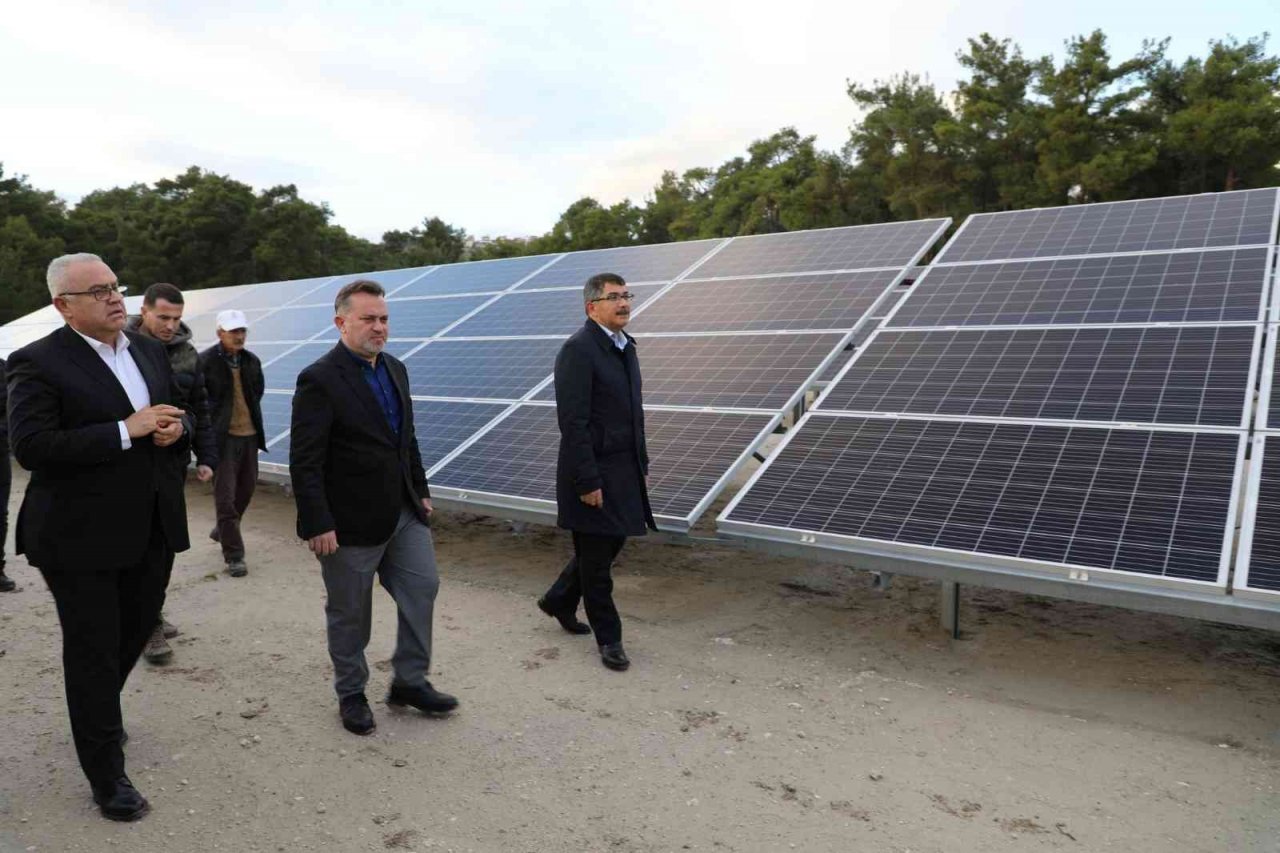 Şehzadeler Belediyesi tükettiği elektriği güneşten üretiyor