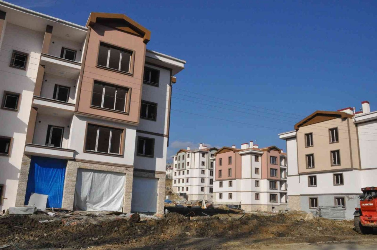 Taşkesti beldesinde yapılan TOKİ’lerde sona gelindi