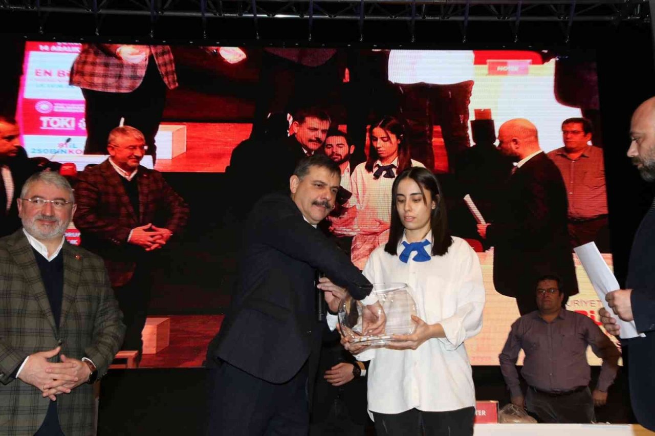 Çorum’da TOKİ çekilişi heyecanı