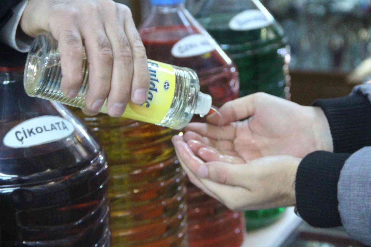 Pandemide tonlarca satılan kolonyada yüzde 50 düşüş yaşandı