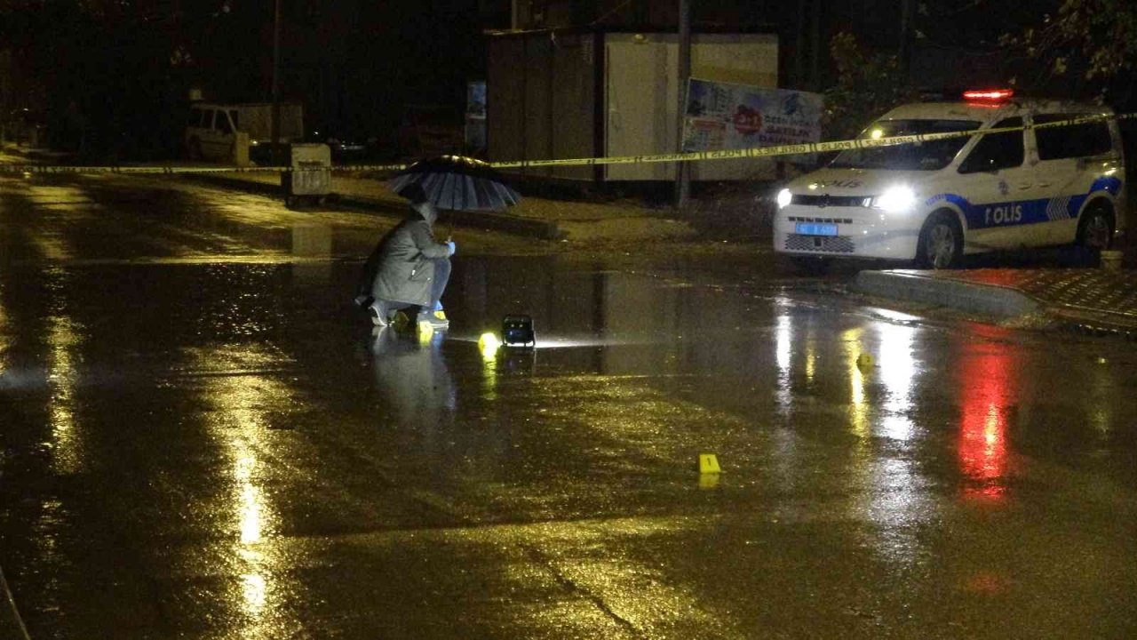 İçerisinde çocukların da bulunduğu ikamet kurşunlandı