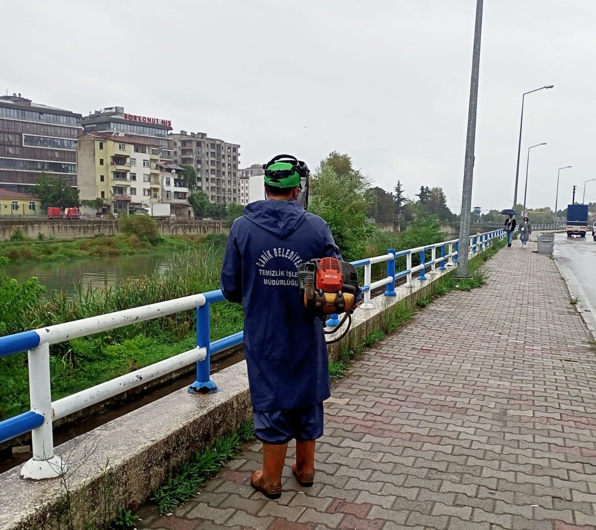 Başkan Sandıkçı: “İlçemizin her noktasını kapsamlı bir şekilde temizliyoruz”