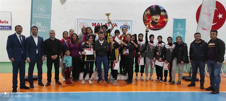 Bölge şampiyonasına katılabilmek için ter döktüler