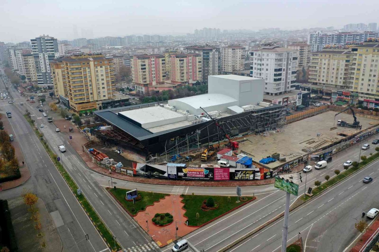 Şehitkamil sahnesi yapımında sona gelindi