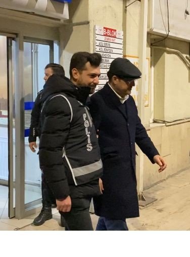 Beşiktaş eski Belediye Başkanı Murat Hazinedar adliyeye sevk edildi