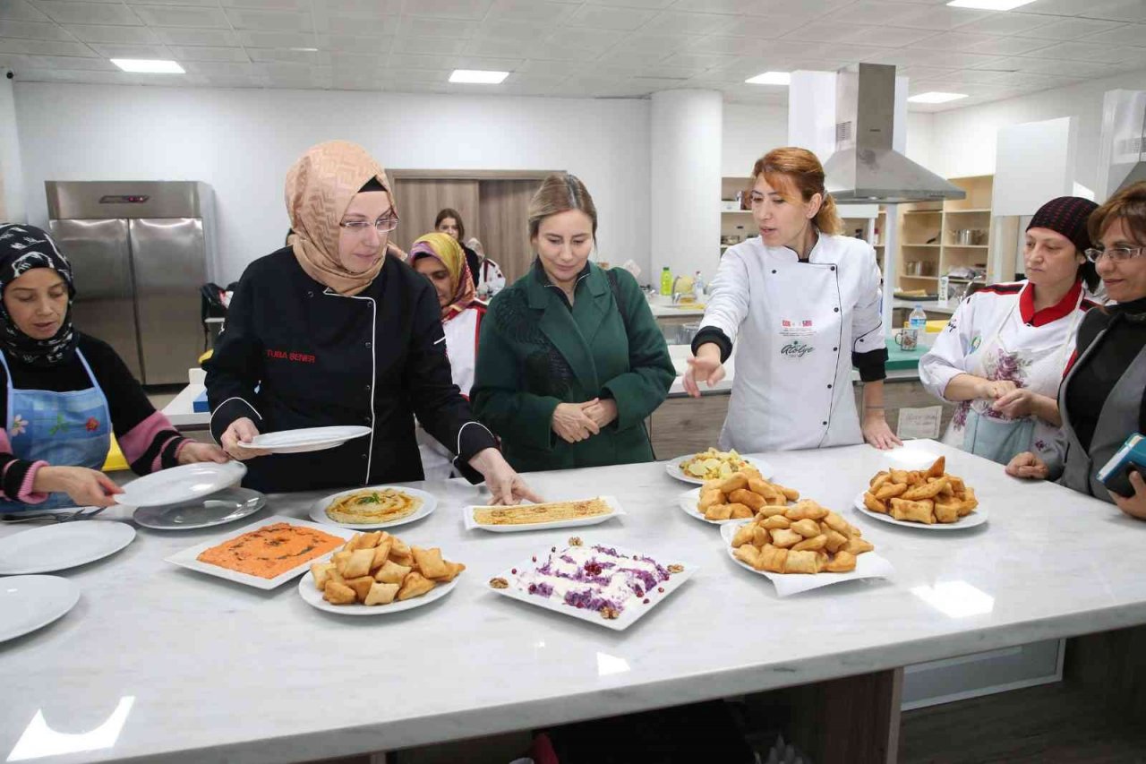 Gölbaşı Belediyesi’nin ücretsiz kurslarında eğitim devam ediyor