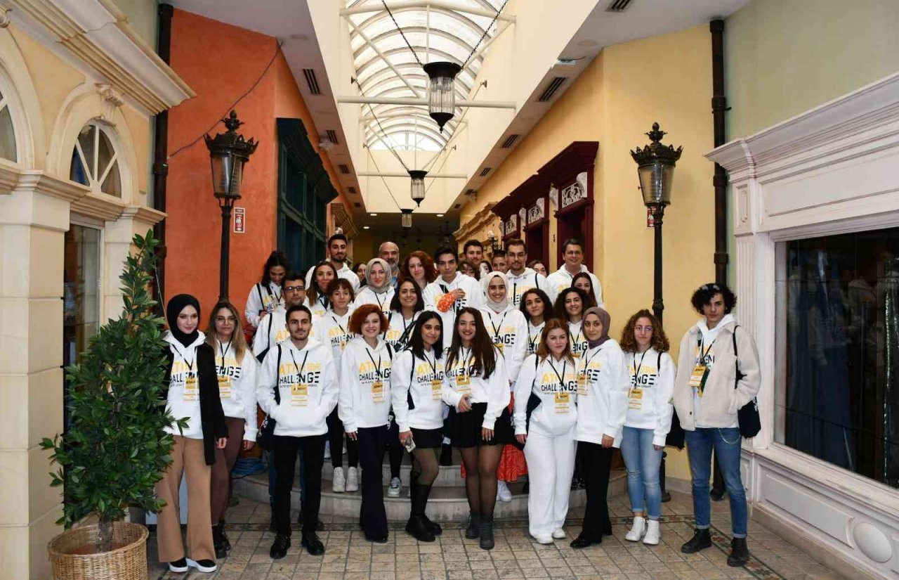 Geleceğin tasarımcı ve mühendislerinden Yeşim’e ziyaret