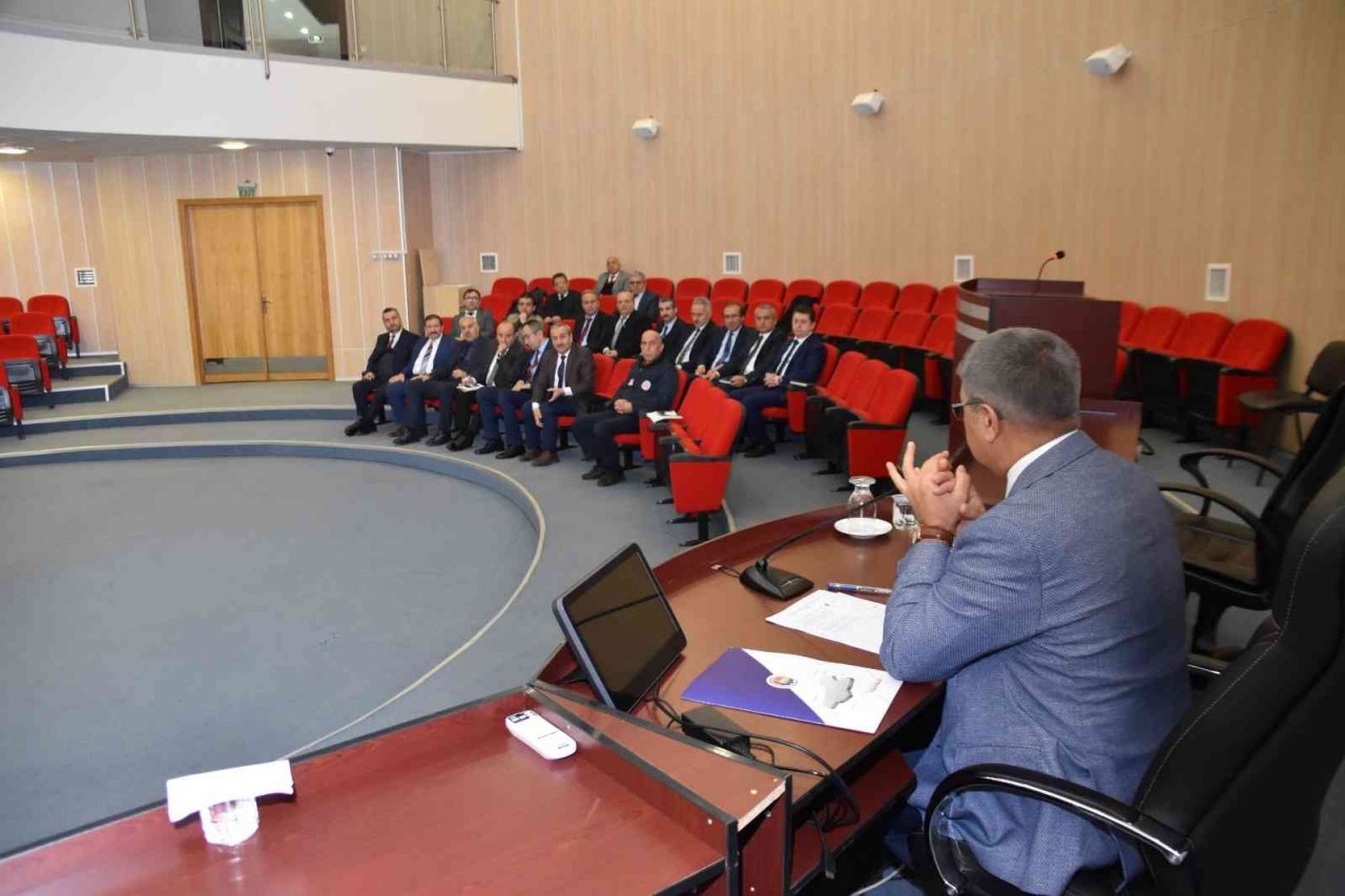 İl İdare Şube Müdürleri Toplantısı yapıldı