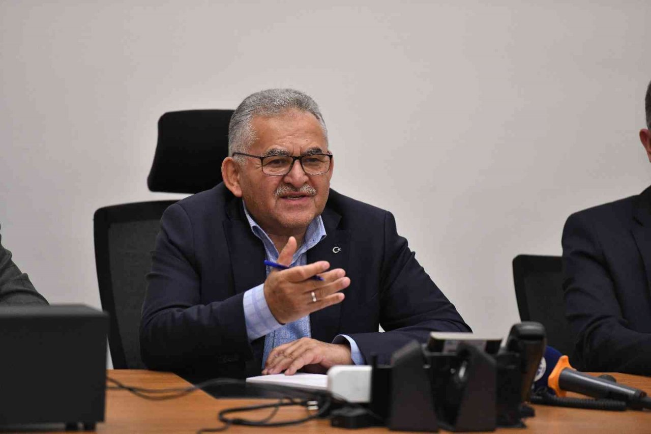 Başkan Büyükkılıç’tan 9 Saatlik Yatırım Toplantısı