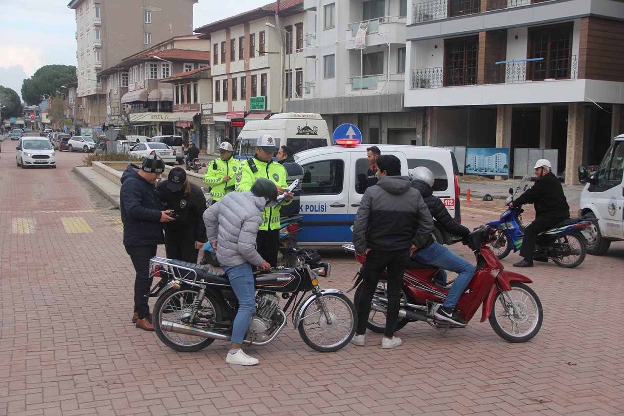 Kula’da drone destekli uygulamalar devam ediyor