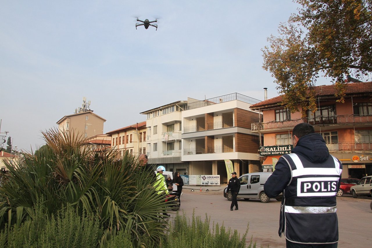 Kula’da drone destekli uygulamalar devam ediyor