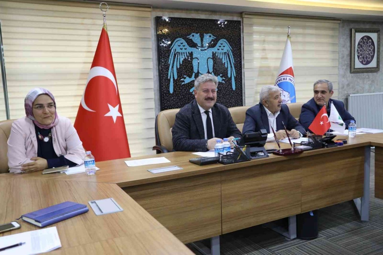 Melikgazi’nin işyerleri ihale ile satıldı