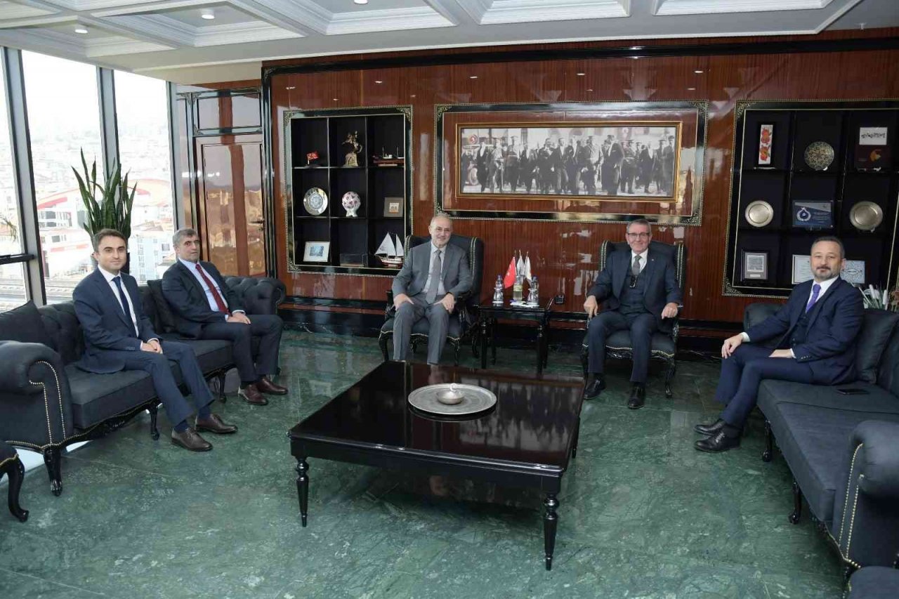 Rektör Ünal: "Kent-üniversite-sanayi iş birliği Samsun’a önemli girdiler sağlayacak"