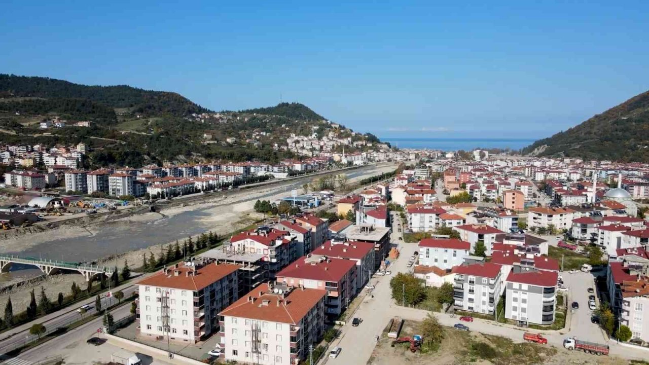 Bakan Kurum: “Ayancık’a sağlam, güvenli konutlar ve 2 sanayi sitesi kazandırıyoruz”