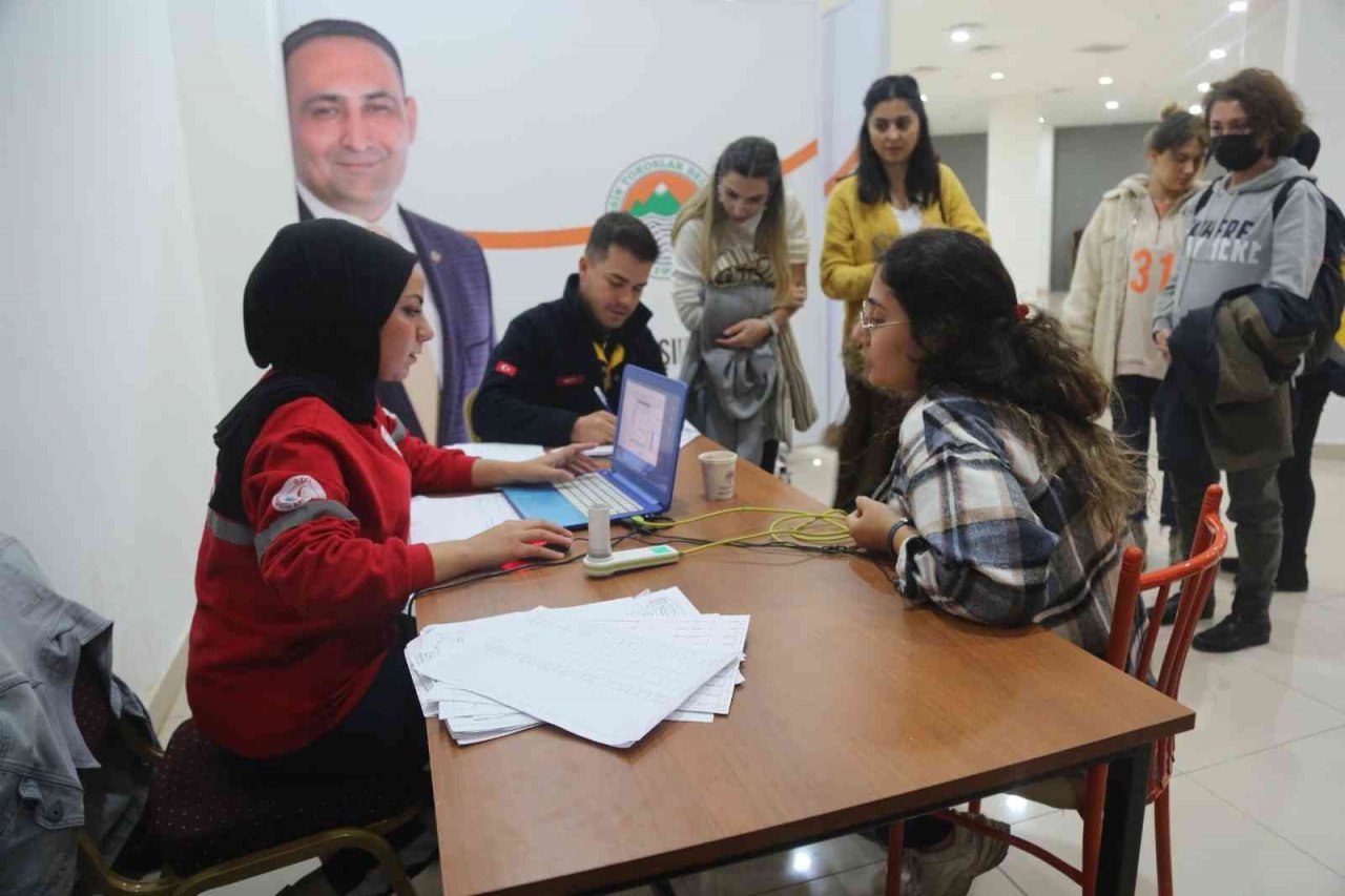 Toroslar Belediye personeli sağlık taramasından geçti