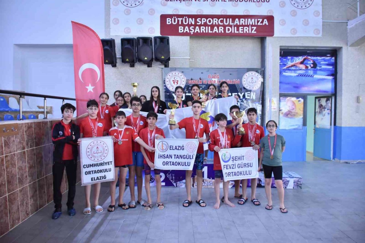 Elazığ’da yüzme yarışmaları sona erdi