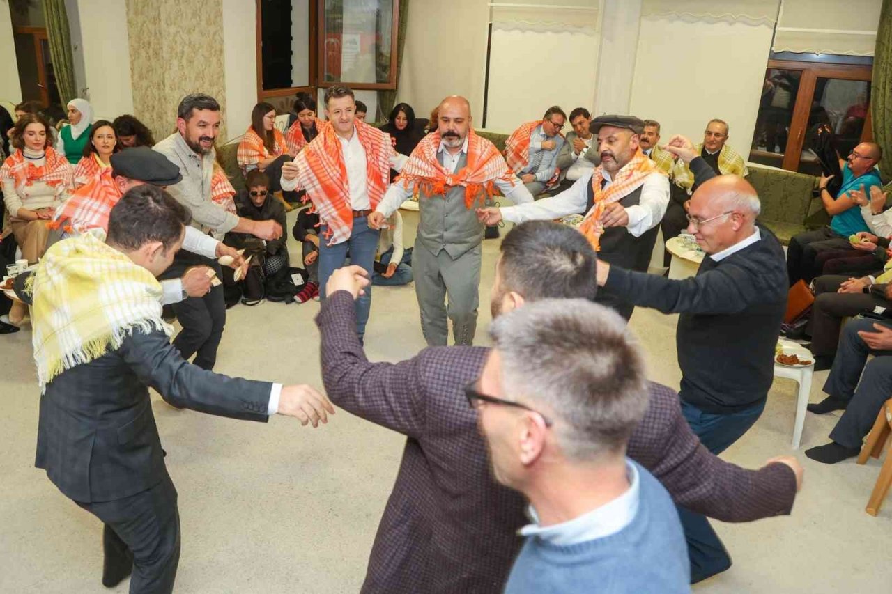 Uşak kültürü yurt dışından gelen konuklara tanıtıldı