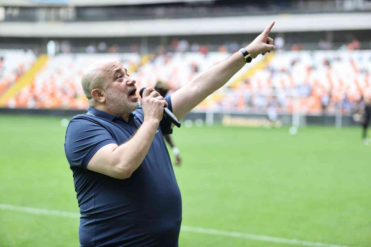 Adana Demirsporlu taraftarlar, Sampdoria maçında takımını yalnız bıraktı