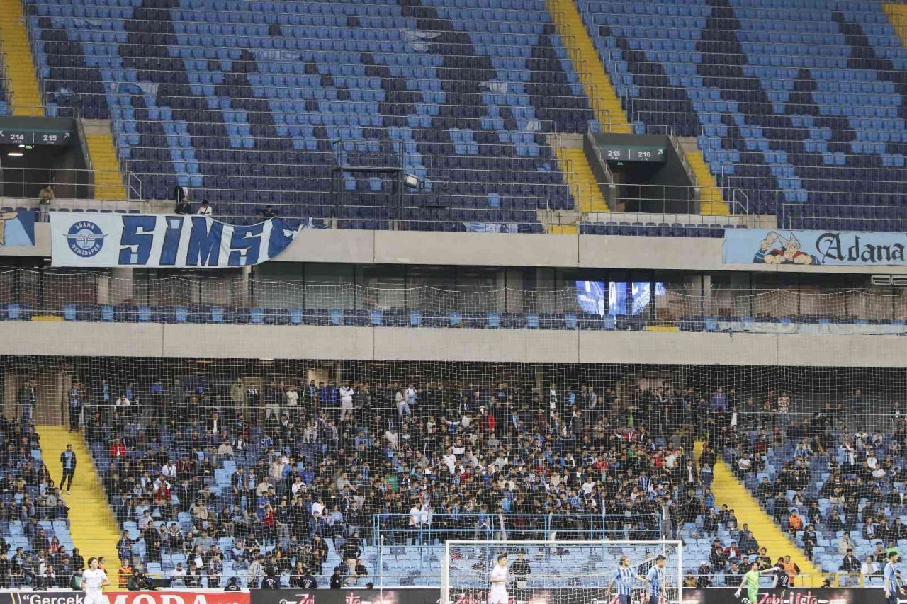 Adana Demirsporlu taraftarlar, Sampdoria maçında takımını yalnız bıraktı