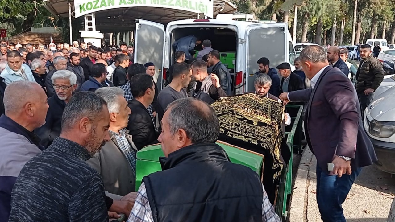 Silahlı saldırıda ölen 2 kardeş defnedildi