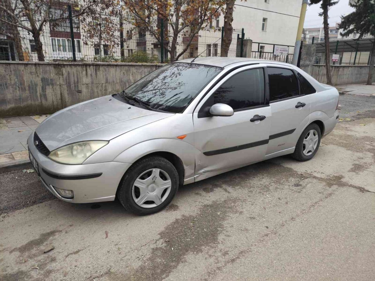 Motosiklet ile otomobil çarpıştı: 1 yaralı